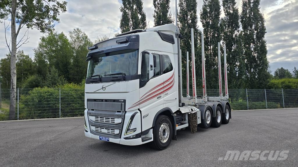 Volvo FH Puuautot