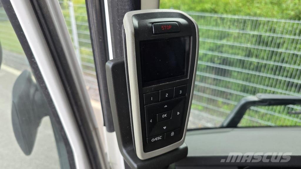 Volvo FH Puuautot