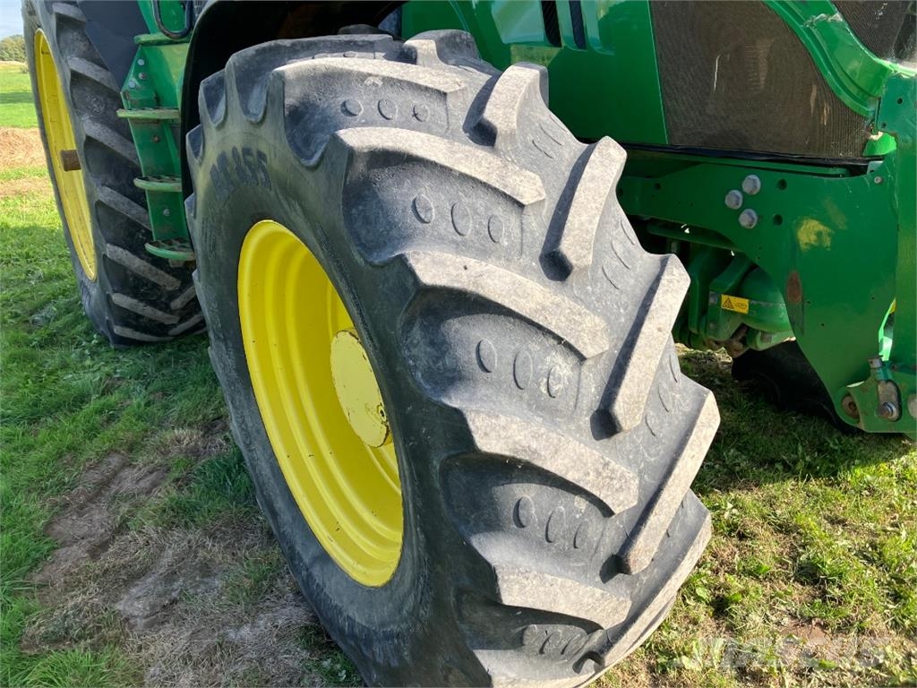 John Deere 6170R Tractoren