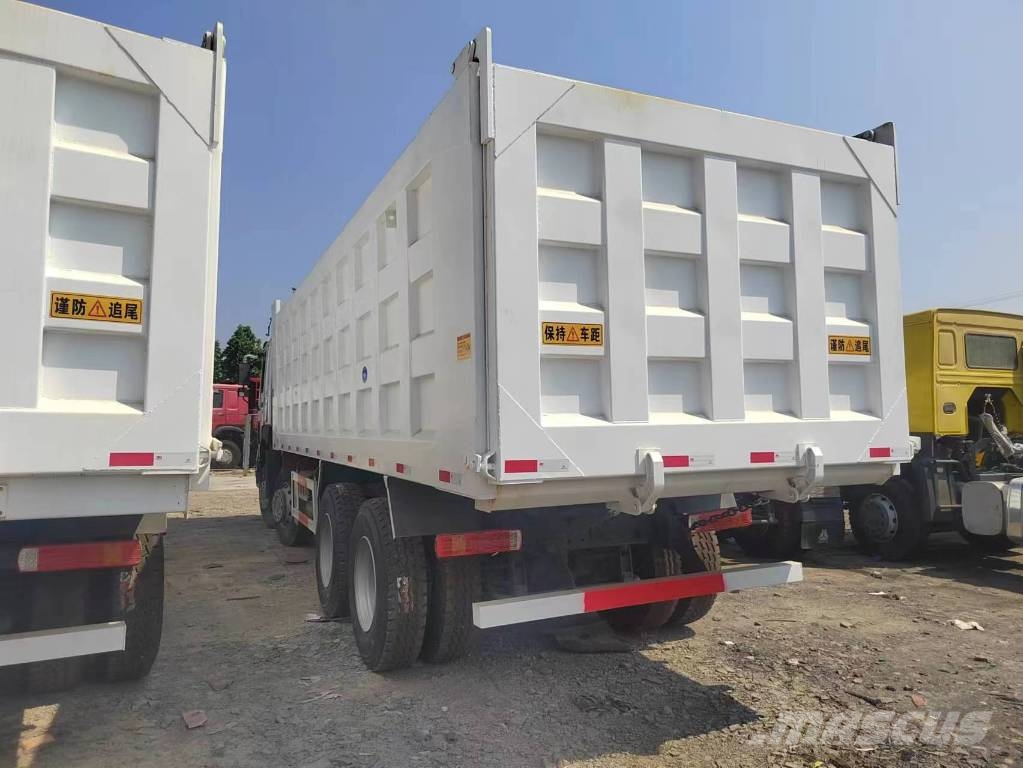 Howo 371 8x4 Camiones bañeras basculantes o volquetes