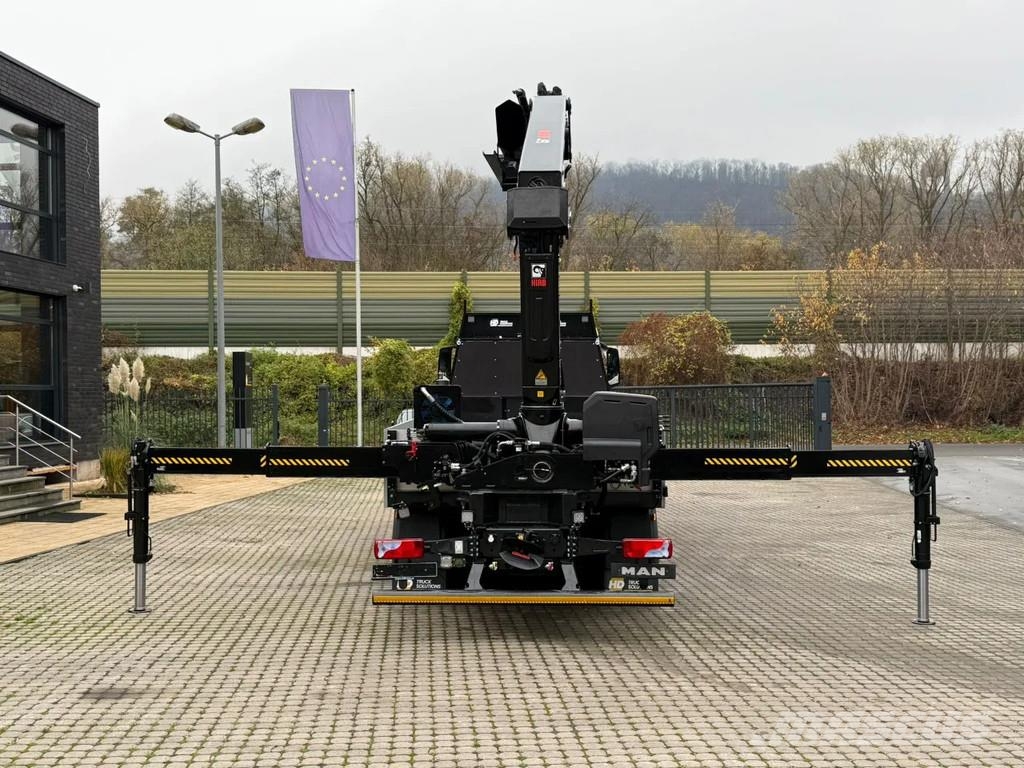 MAN TGS 26.480 MAN TGS 26.480 6x2 Hiab 302-5 All-Terrain-Krane