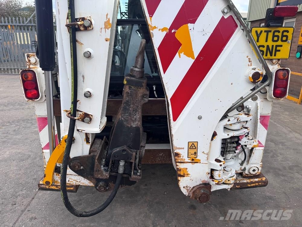 JCB 3CX COMPACT WITH BREAKER - CONSIGNED TO TCH JCB AU Baggerlader
