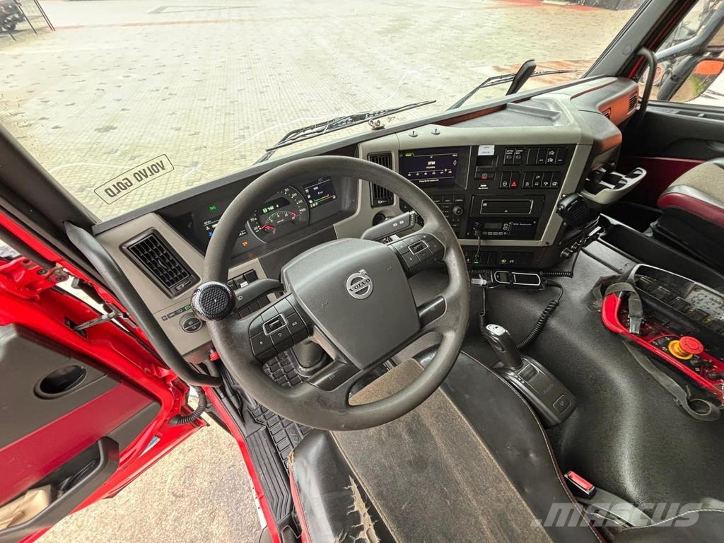 Volvo FM 460 8x2*6 PK 26002 + JIB / BOX L=5556 mm Truck mounted cranes