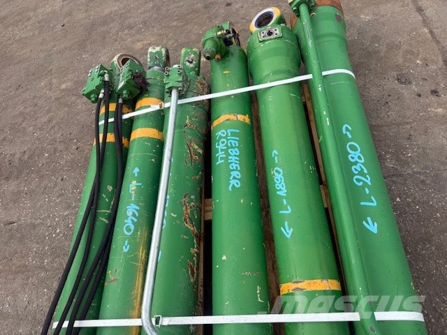 Liebherr R 944 B USED HYDRAULIC CYLINDER COMPLET Hidraulika