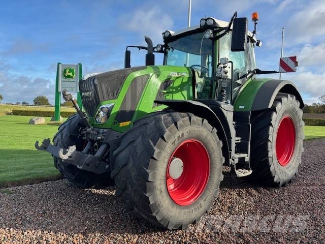 Fendt 828 Vario plus Трактори