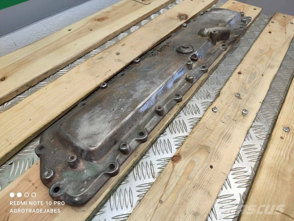John Deere 6155R (R534105)  valve cover Motorok