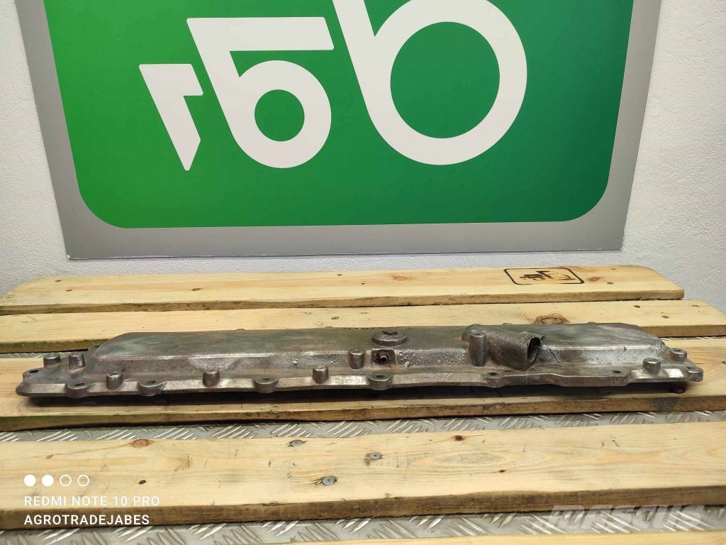 John Deere 6155R (R534105)  valve cover Motorok