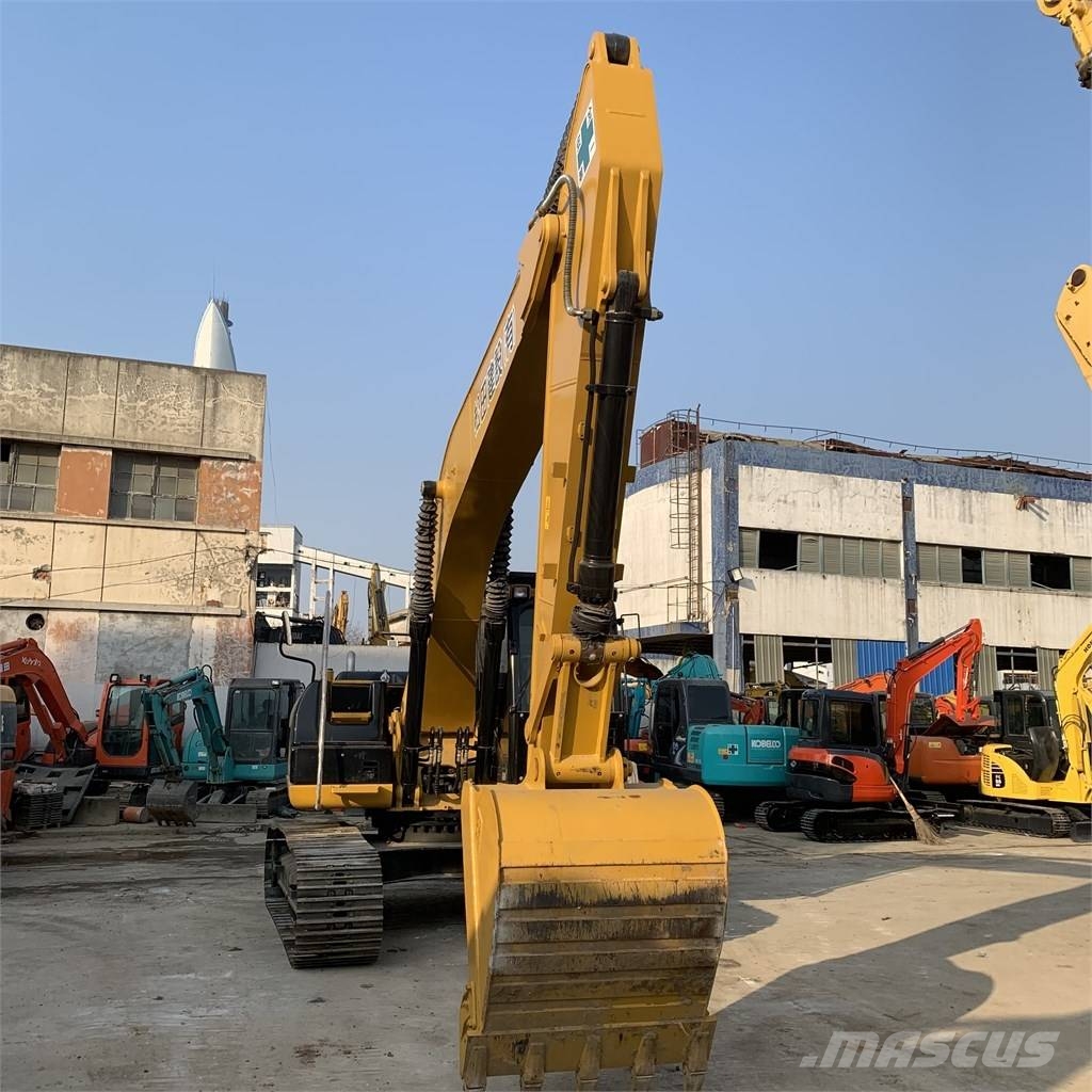 CAT 320 D Raupenbagger