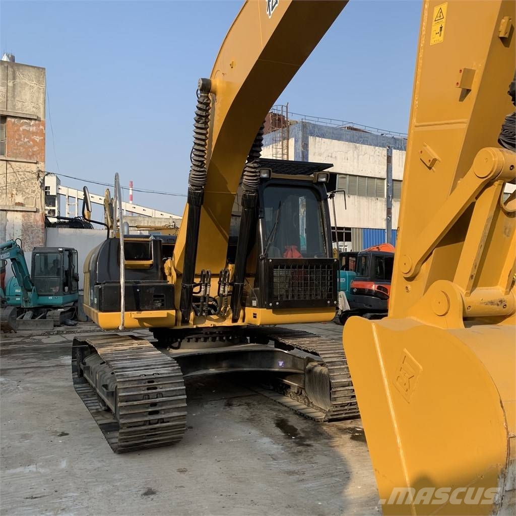 CAT 320 D Raupenbagger