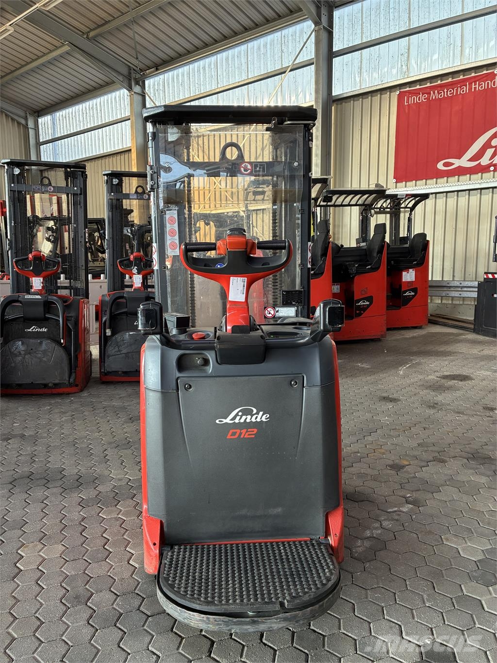 Linde D12AP Stand-in stackers