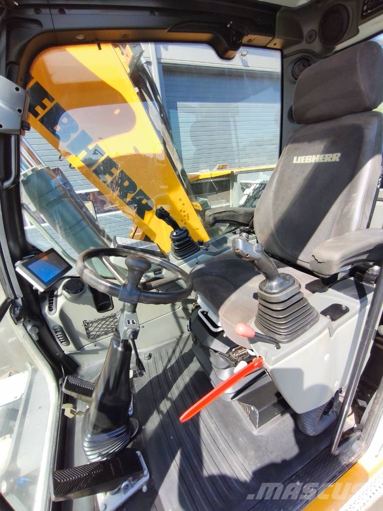 Liebherr A 916 Litronic Wheeled excavators