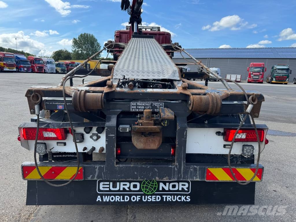 Scania R490 8x2*6 Euro 6 Hejs / Kran HMF 3220 K6 Camiones grúa