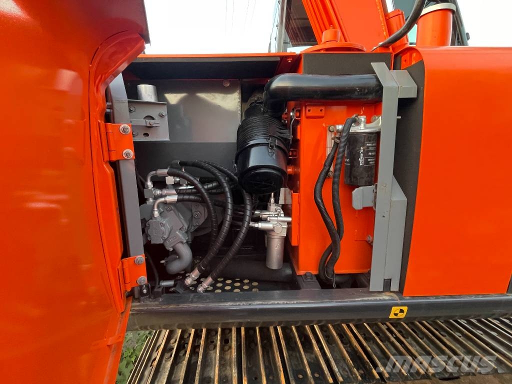 Hitachi ZX 70 Miniekskavaatorid < 7 t