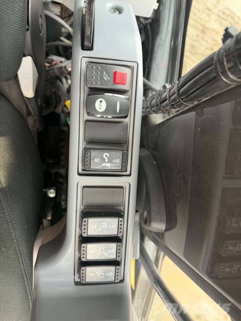 Hitachi ZX 225 US LC-6 Beltegraver