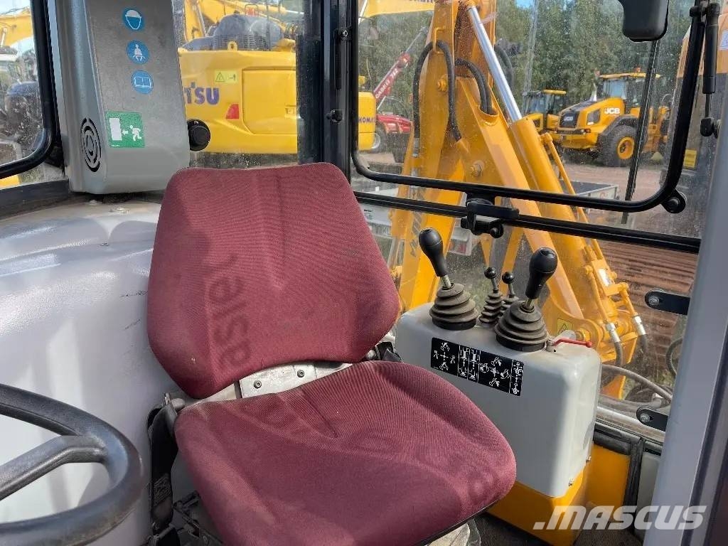 Venieri 1.33 B minitraktorgrävare 840tim! Εκσκαφείς Φορτωτές τύπου JCB