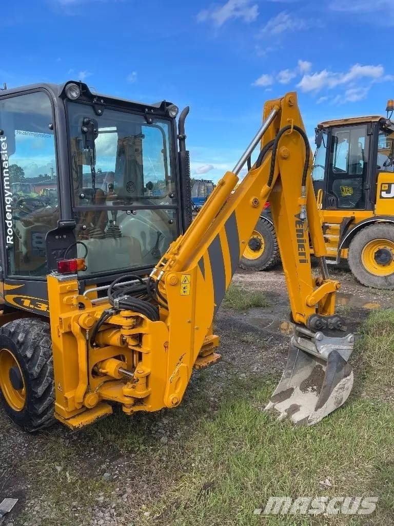Venieri 1.33 B minitraktorgrävare 840tim! Εκσκαφείς Φορτωτές τύπου JCB