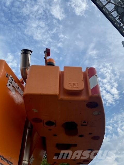 Liebherr LTF 1060-4.1 全路面起重機/吊車