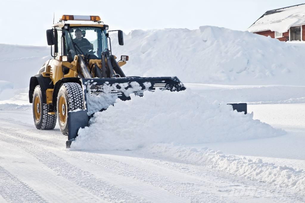 Drivex Lisälaitteet Pługi