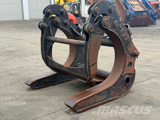 Volvo Log Grab 1950 kg Buckets