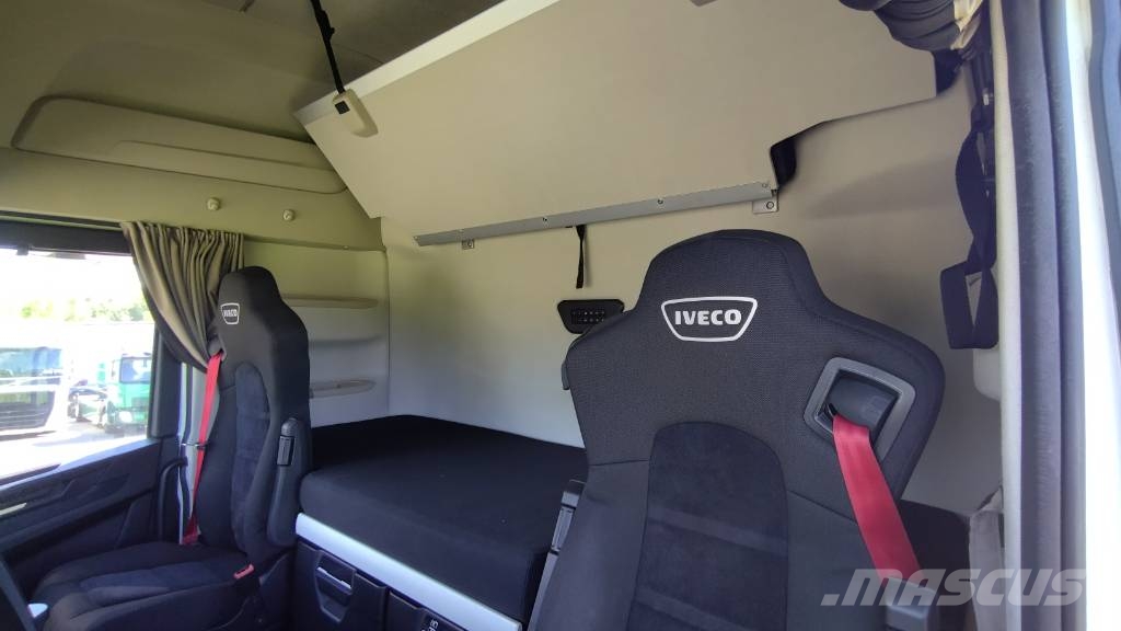 Iveco S-Way väliteli veturi, 280tkm Tractor Units