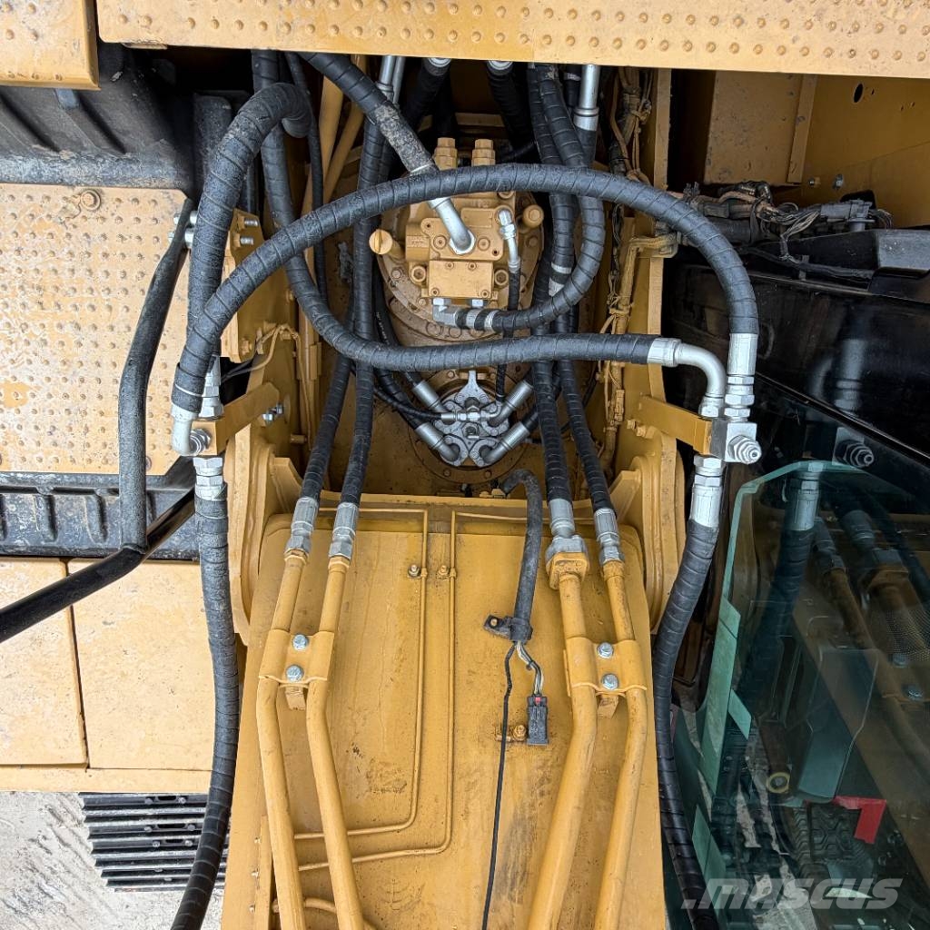 CAT 320 GC Vikšriniai ekskavatoriai