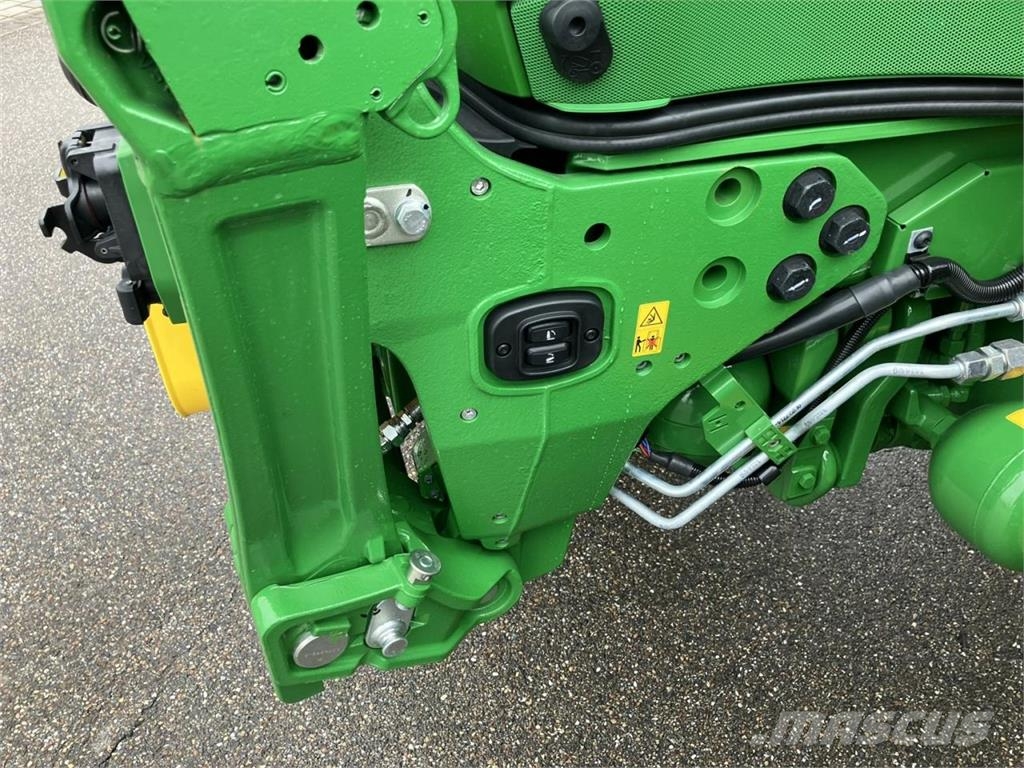 John Deere 6R 215 Tractoren