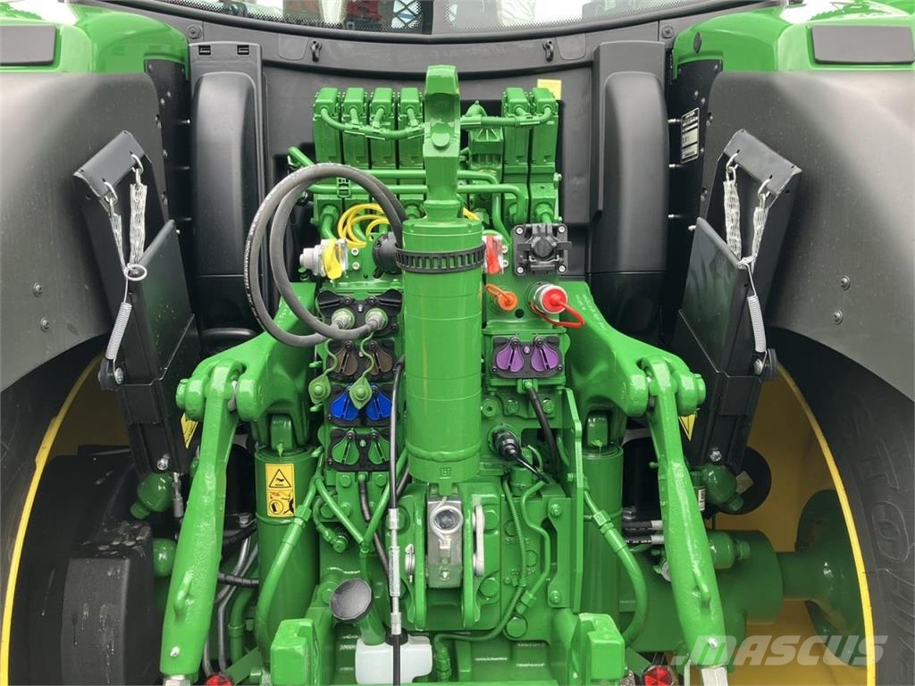John Deere 6R 215 Tractoren
