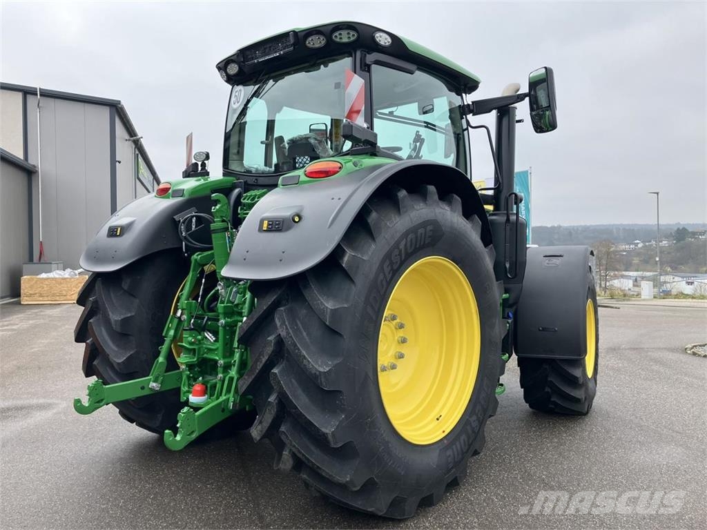 John Deere 6R 215 Tractoren