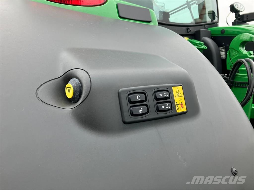 John Deere 6R 215 Tractoren