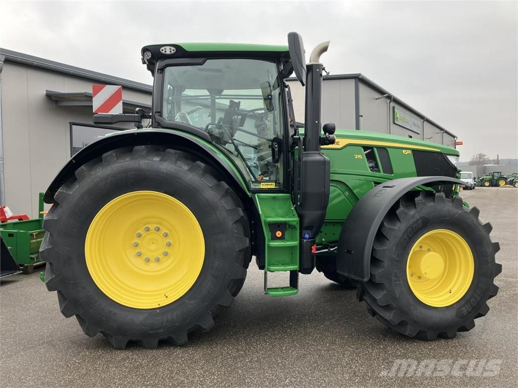 John Deere 6R 215 Tractoren