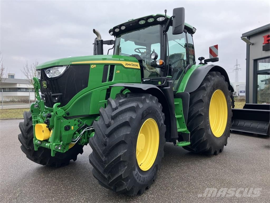 John Deere 6R 215 Tractoren