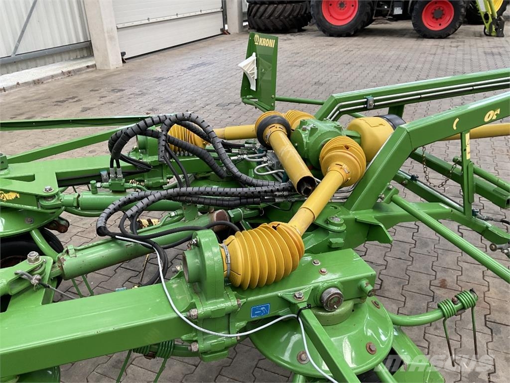 Krone KW 13.02 T مكابس وميبسات التبن