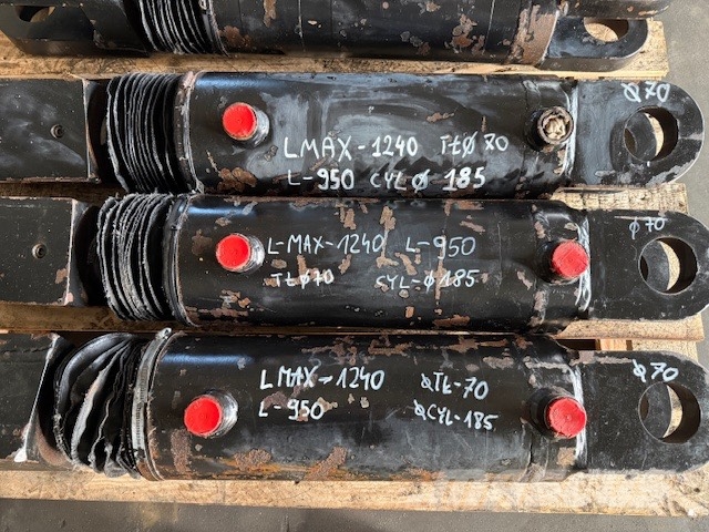 Pegson CRUSCHER HYDRAULIC CYLINDER COMPLET Knusere