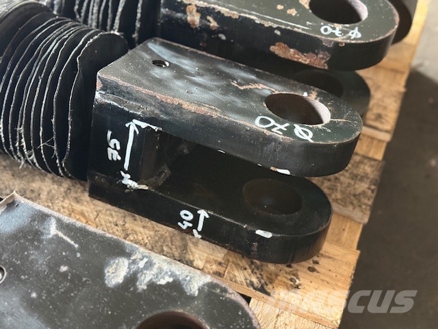 Pegson CRUSCHER HYDRAULIC CYLINDER COMPLET Knusere