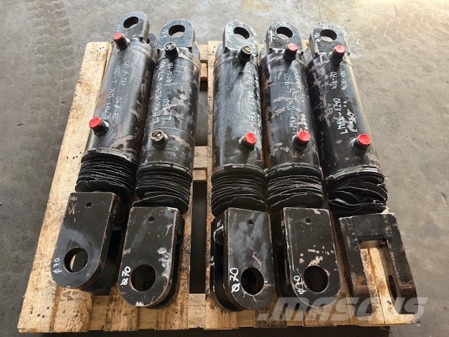 Pegson CRUSCHER HYDRAULIC CYLINDER COMPLET Knusere