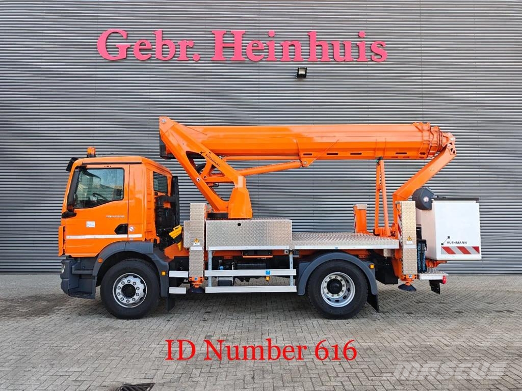 MAN TGM 15.250 4x2 Ruthmann T300.4 Teherautóra szerelt emelők és állványok