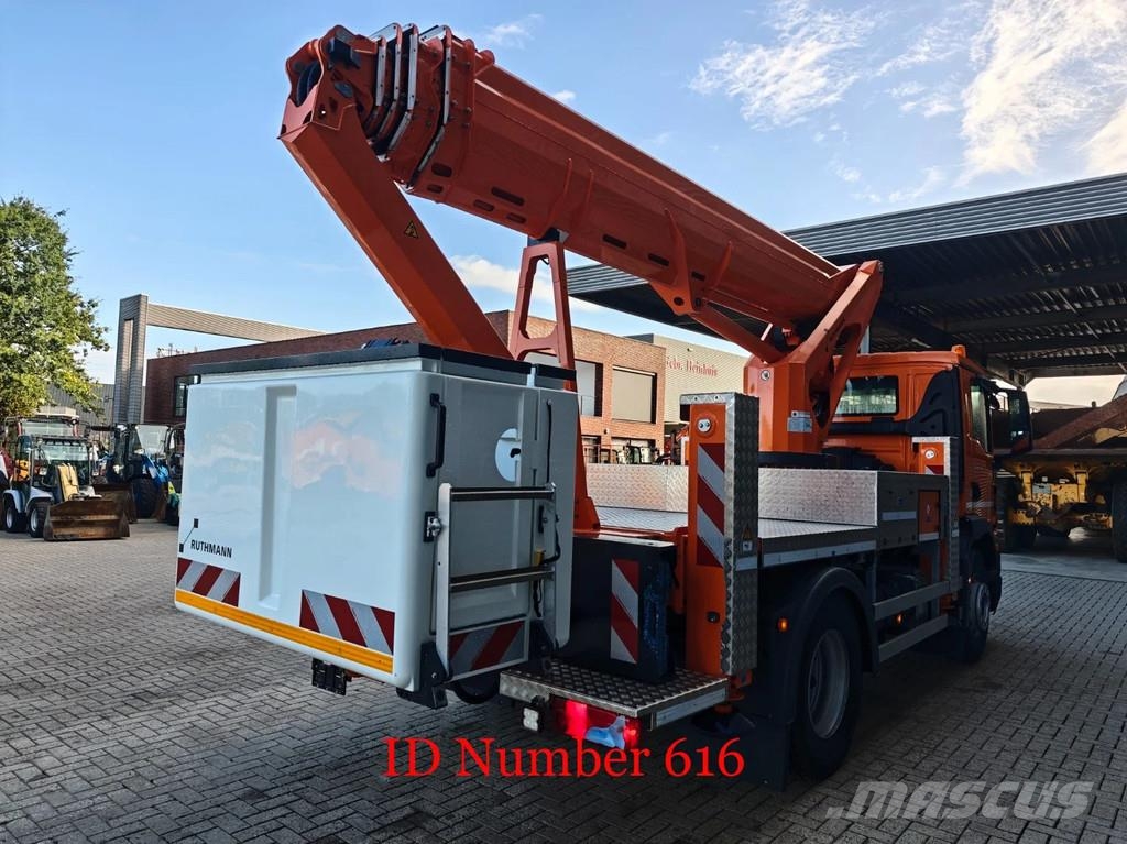 MAN TGM 15.250 4x2 Ruthmann T300.4 Teherautóra szerelt emelők és állványok
