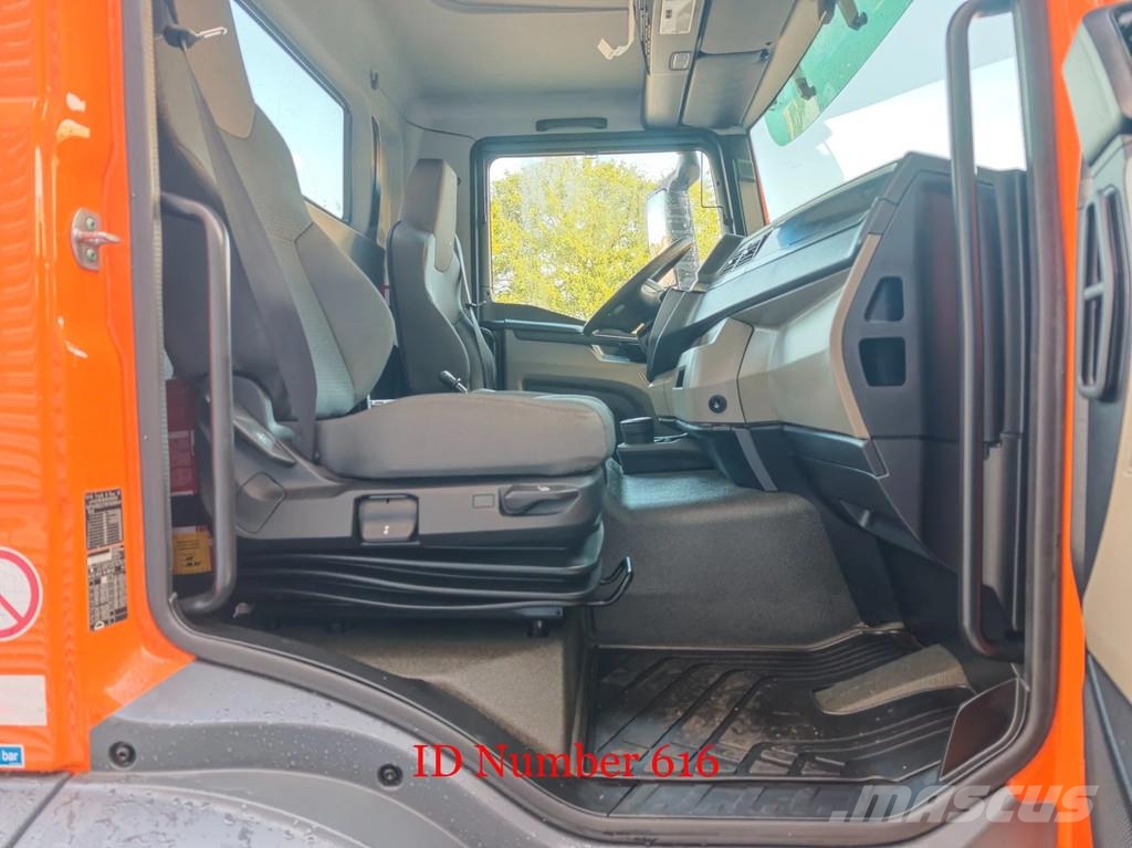 MAN TGM 15.250 4x2 Ruthmann T300.4 Teherautóra szerelt emelők és állványok