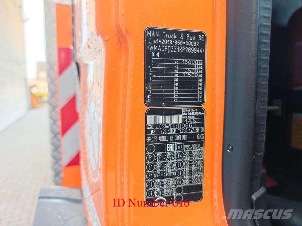 MAN TGM 15.250 4x2 Ruthmann T300.4 Teherautóra szerelt emelők és állványok