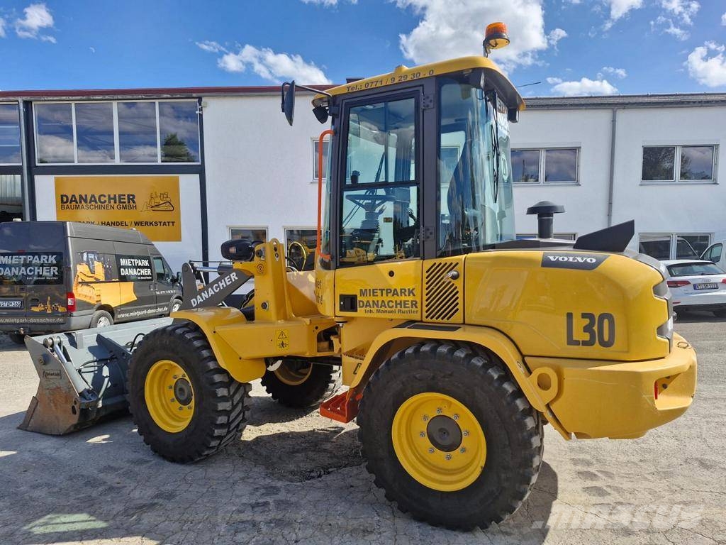 Volvo L30H Фронтальні навантажувачі