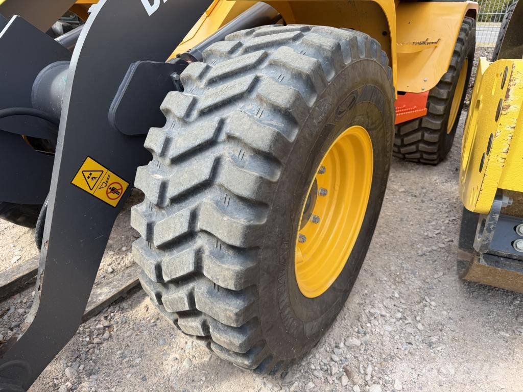 Volvo L30H Фронтальні навантажувачі
