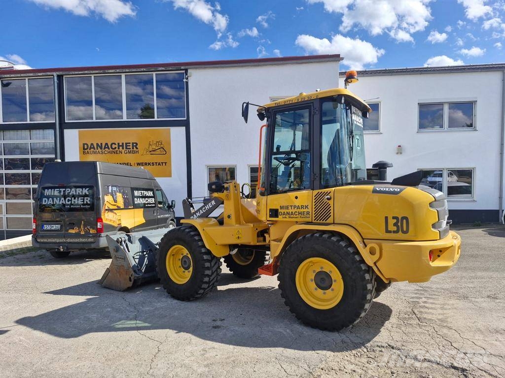 Volvo L30H Фронтальні навантажувачі