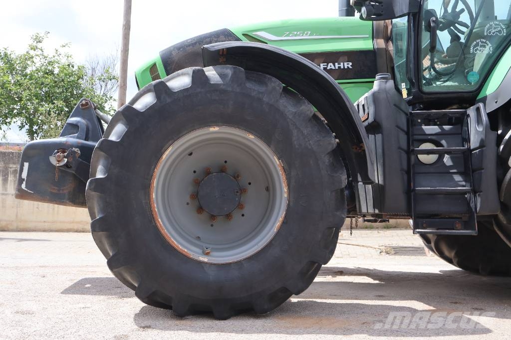 Deutz-Fahr 7250 Tractoren