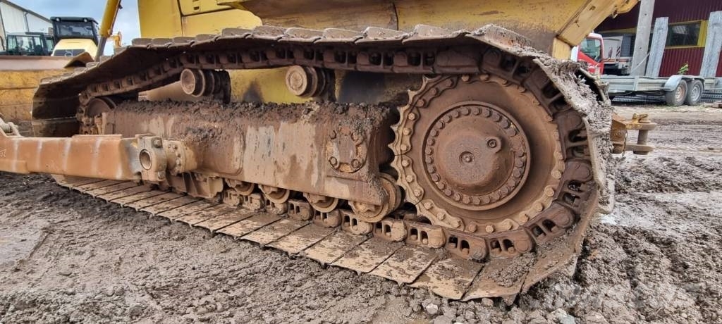 Komatsu D 65 PX-17 Pásové dozery