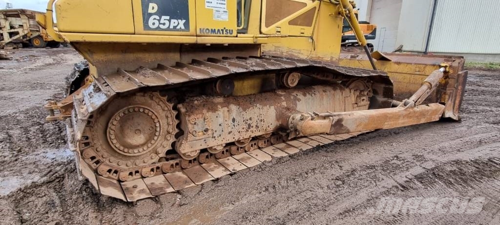 Komatsu D 65 PX-17 Pásové dozery