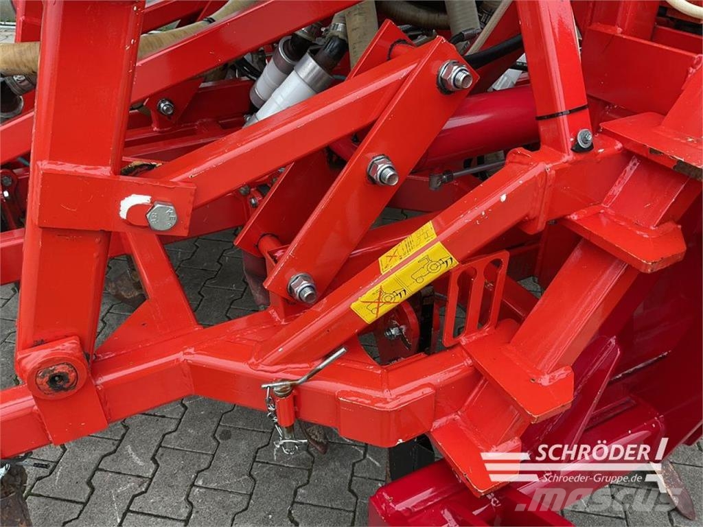 Evers STRIP TILL | GARANNO BI-GPS 8 R62 Rasturači đubriva
