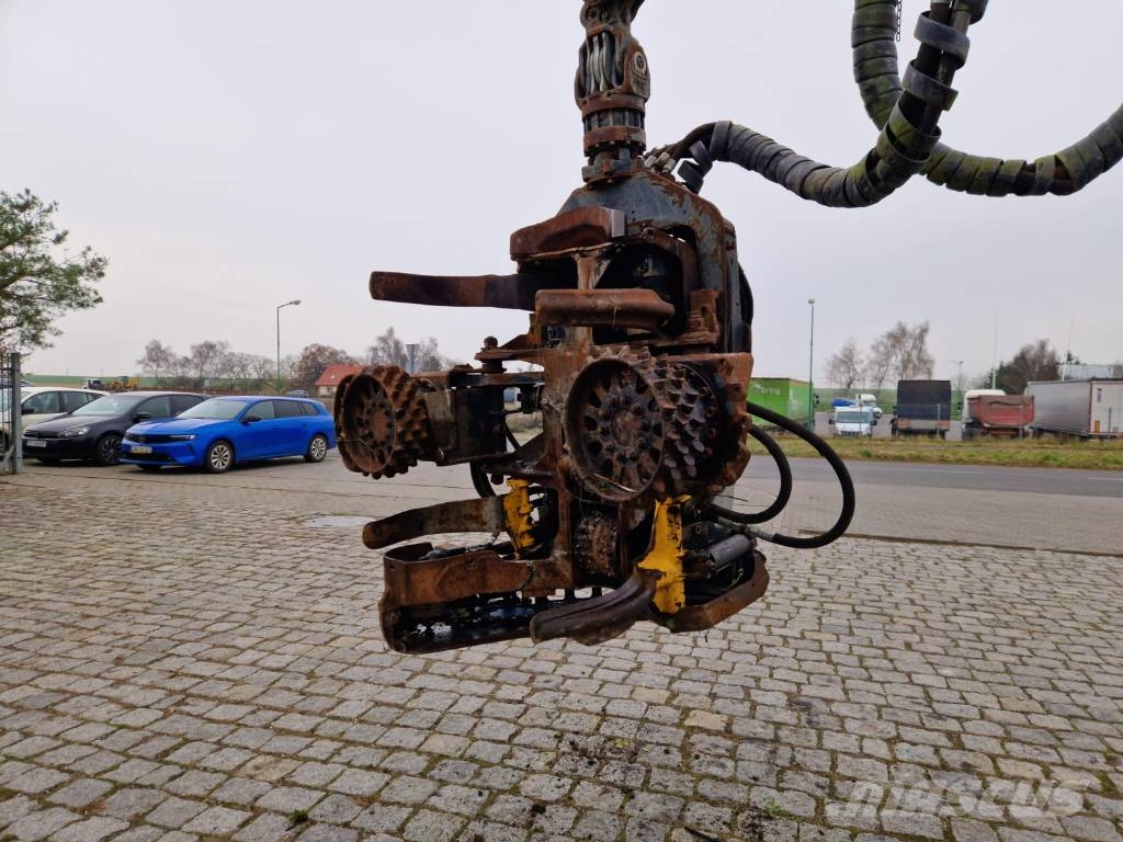 Ponsse Bear 6W All Parts Części 엔진