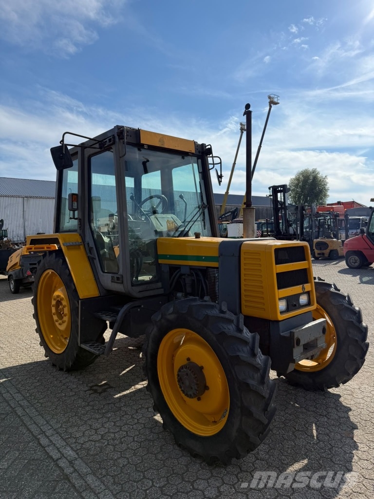 Renault 77.12 TS Tractoren