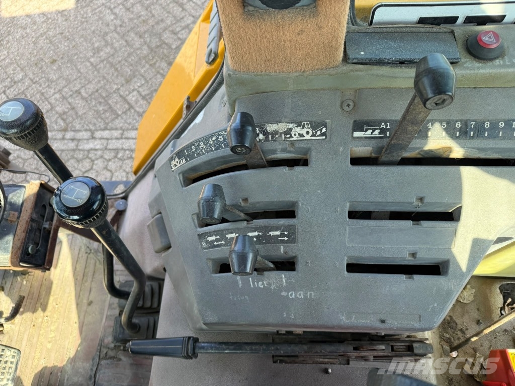 Renault 77.12 TS Tractoren