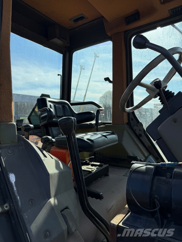Renault 77.12 TS Tractoren